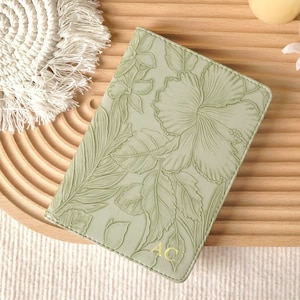 Personalization All New Kindle Paperwhite 2024 case, Paperwhite 6.8" 11th Gen Case, Kindle 2024 6" Case, Flower Kindle Case Gifts For Mom