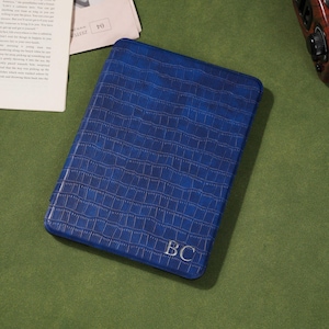 Funda personalizada de piel vegana con estampado de cocodrilo para Kindle, funda para Kindle Paperwhite de 12.ª generación, funda para Kindle de 11.ª generación de 6", regalos para papá.