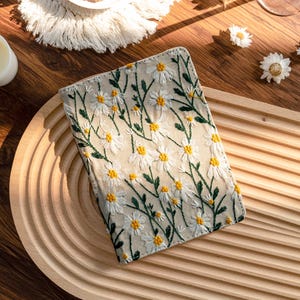 Personnalisation pour broderie de fleurs : toute nouvelle coque 2022 Paperwhite pour Kindle 6,8 pouces (6,8 pouces) 12e génération, étui Paperwhite 11e génération, étui pour Kindle