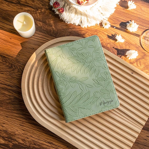 Retro Embossed Flower Leather Kindle Case, All New Kindle Paperwhite 12th Case Kindle 6" 2024 Cover, Paperwhite 6.8“ Case, Gifts For Mom