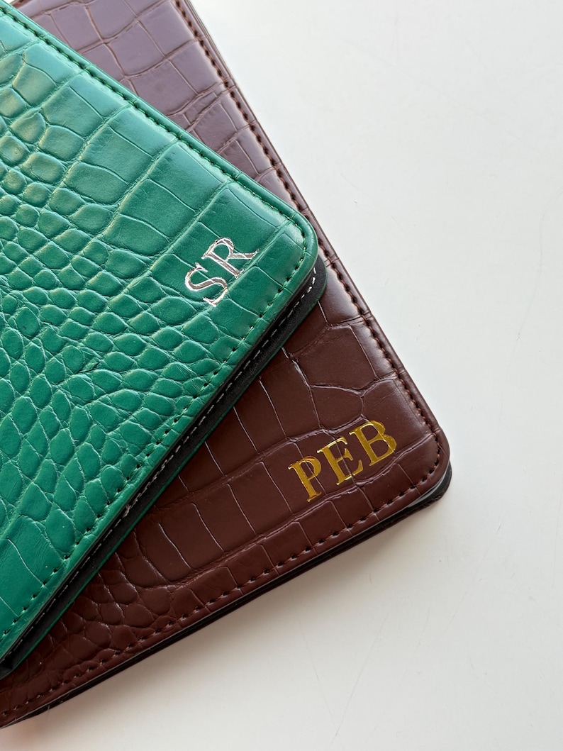 Personalised Crocodile-pattern leather Kindle case, Kindle paperwhite 12th gen case Kindle 11th 6" case, Kobo Ebook cover, Gifts for Him image 12
