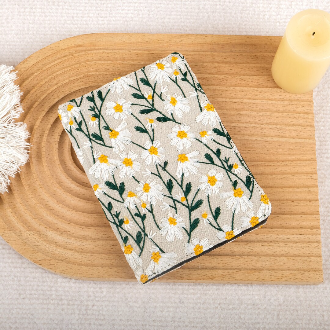 Embroidered Daisy All New Paperwhite 12th Case, Kindle 2024 12th 11th ...