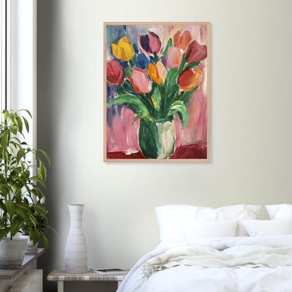 緑の花瓶に入ったチューリップの額入りポスター – 鮮やかな花の絵画
