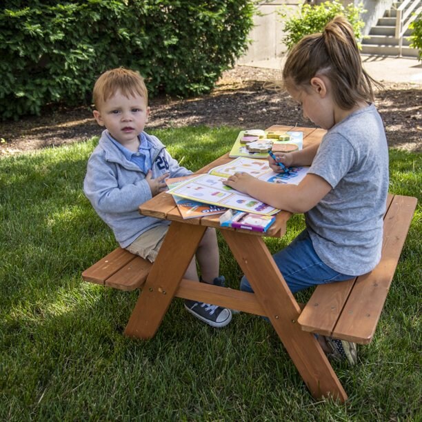 childs picnic table and chairs