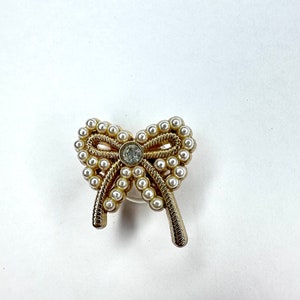 Pearly bow shoe charms - diamanté accessories - daisy charm - birthday gift - sparkly clog accessory - funky shoe clip - rhinestone charm