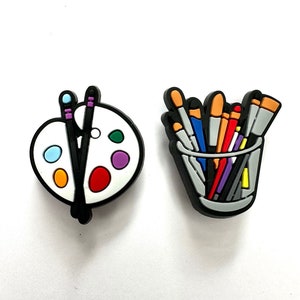 Artist style clog charm - paint palette shoe charm -  Charmitz charms - artist gift accessories - paintbrushes charms - painting - arty