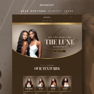 Puede incluir: Una p&aacute;gina de inicio de sitio web para una boutique de cabello con un fondo marr&oacute;n y un borde dorado. El texto "&iquest;Est&aacute;s listo para la experiencia Luxe?" se muestra en una fuente dorada. El sitio web presenta una secci&oacute;n de tienda por texturas con im&aacute;genes de diferentes texturas de cabello, que incluyen liso, ondulado, te&ntilde;ido y rizado.