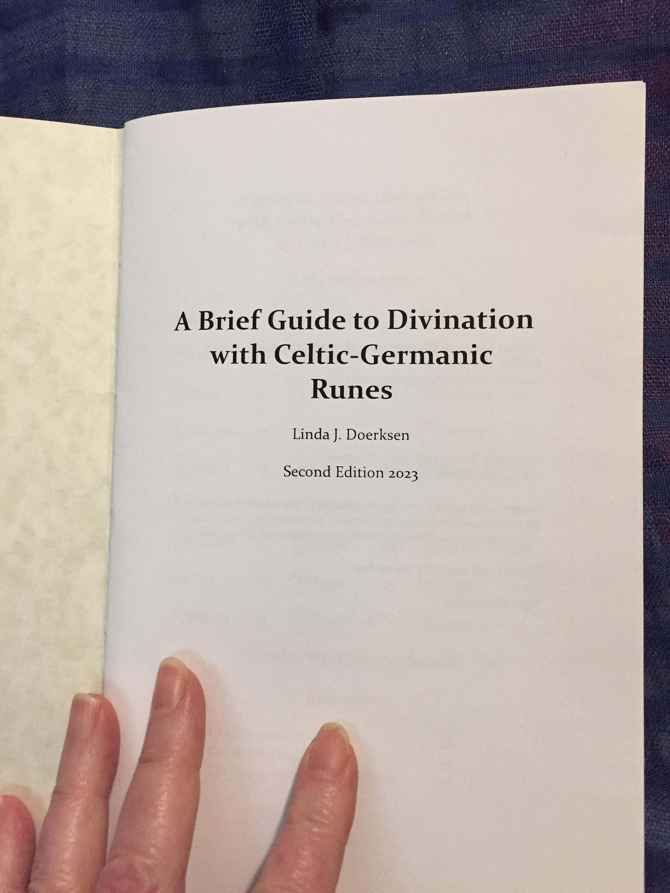 Guide to Divination with Celtic-Germanic Runes