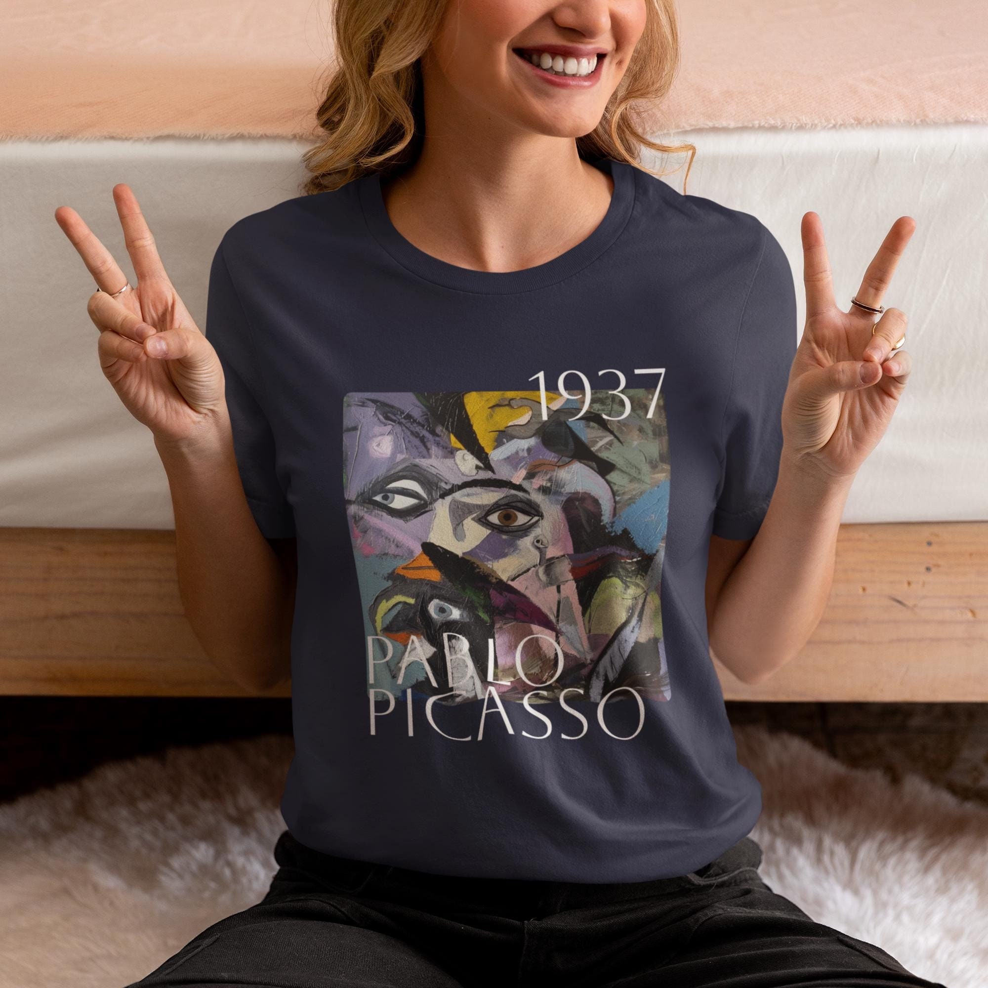 ピカソ ゲルニカ Tシャツ：有名な芸術作品のアパレル、アート愛好家へ 