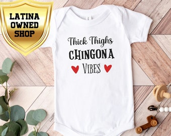 Chingona Vibes Baby Onesie: Body Bilingüe Divertido