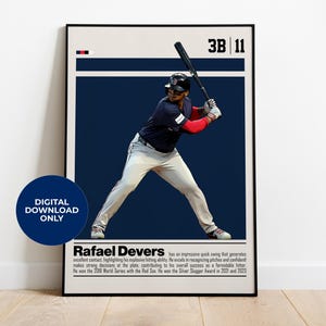 Könnte beinhalten: Ein digitaler Download-Poster mit einem Baseballspieler in weißer Uniform und rotem Trikot, der einen Schläger schwingt. Das Poster hat einen blauen Hintergrund mit weißem Text, der "3B 11 Rafael Devers" lautet.