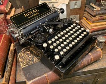 1908 Royal Model 1: "A Century-Old Typewriting Masterpiece"