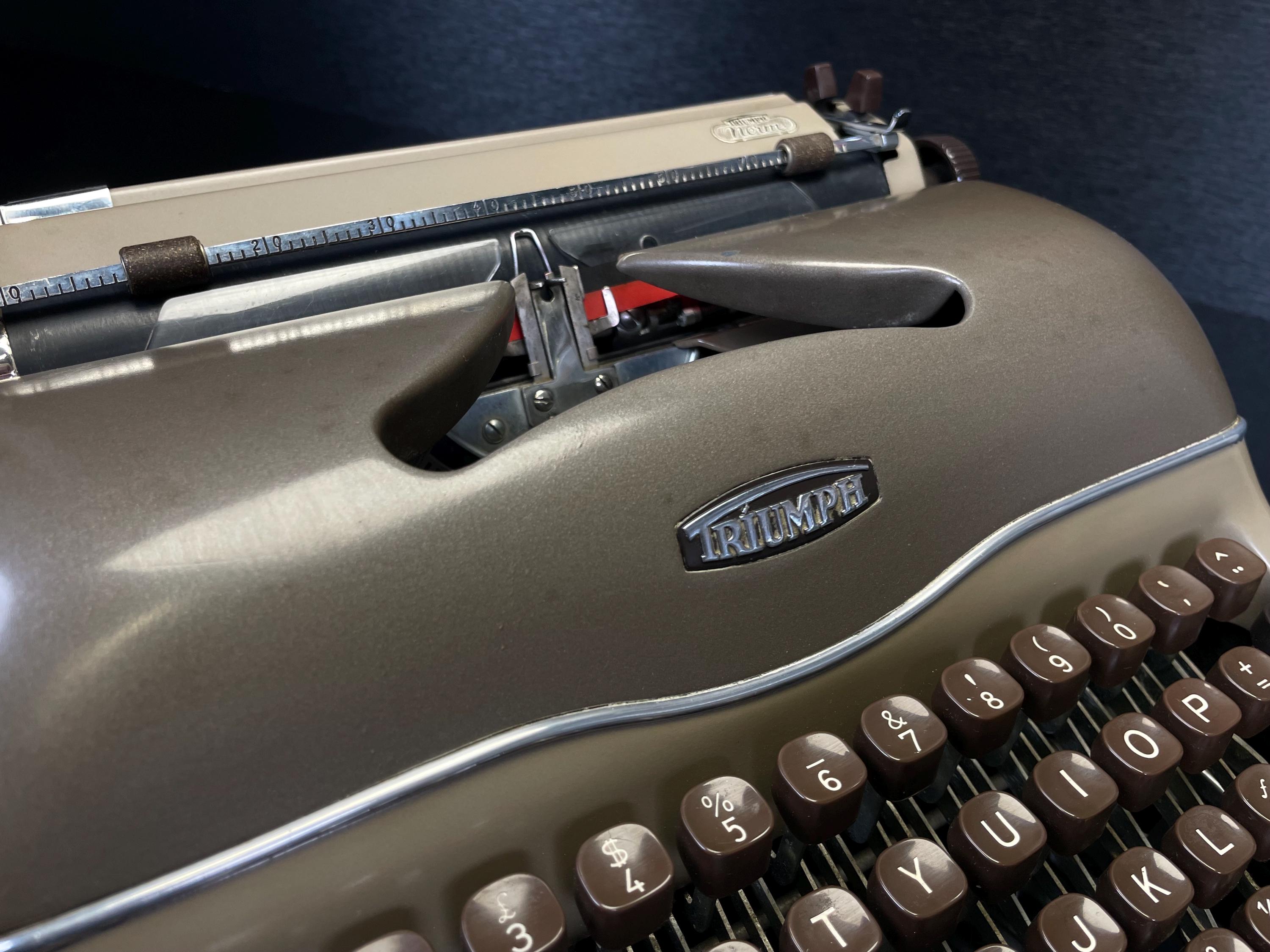 ヴィンテージ Triumph Norm タイプライター、QWERTY、(No.1111241