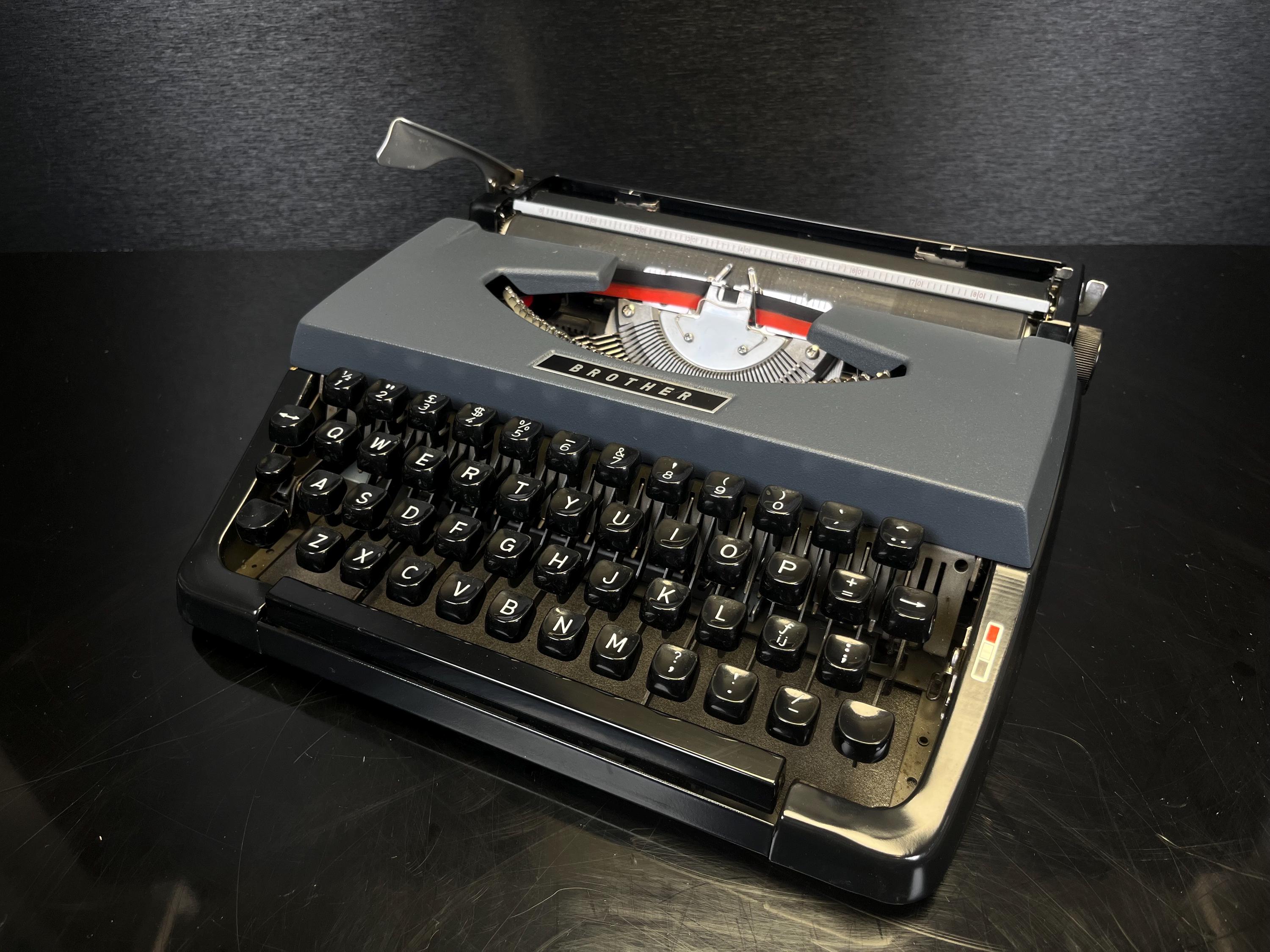 ブラザー200ビンテージタイプライター、QWERTY配列、（品番A-33648586