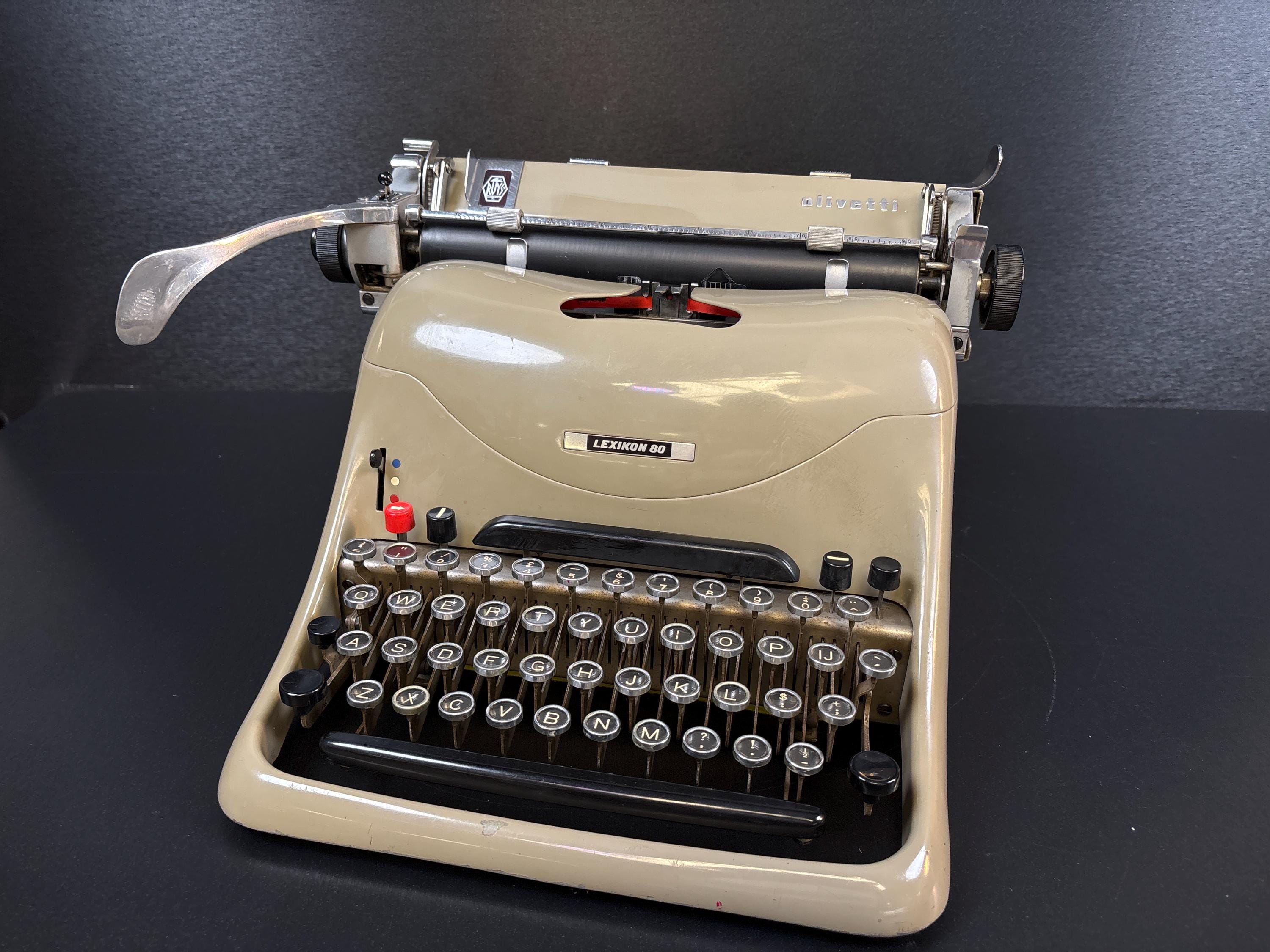 Olivetti typewriter - Etsy 日本