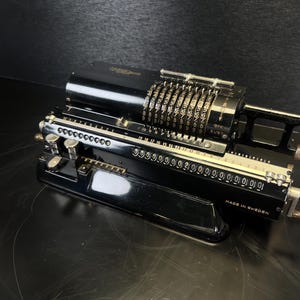 Vintage Odhner 11 Mechanical Pinwheel Calculator in Black, Working