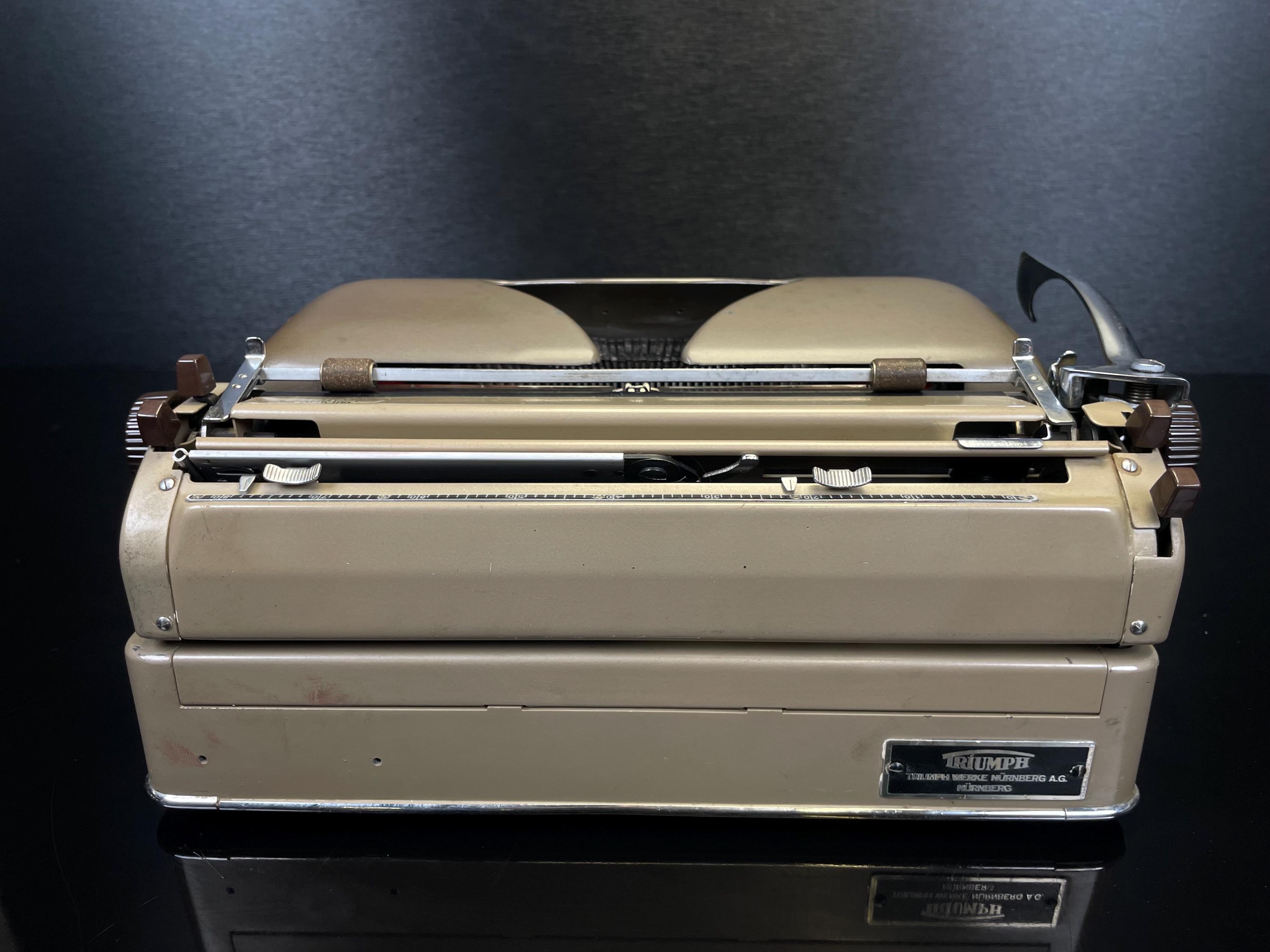 ヴィンテージ Triumph Norm タイプライター、QWERTY、(No.1111241