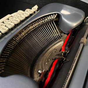 Japy Script Vintage Typewriter, QWERTY, (No.407466), Functional, Serviced and Cleaned Typing Machine, 4* -Star Condition image 6