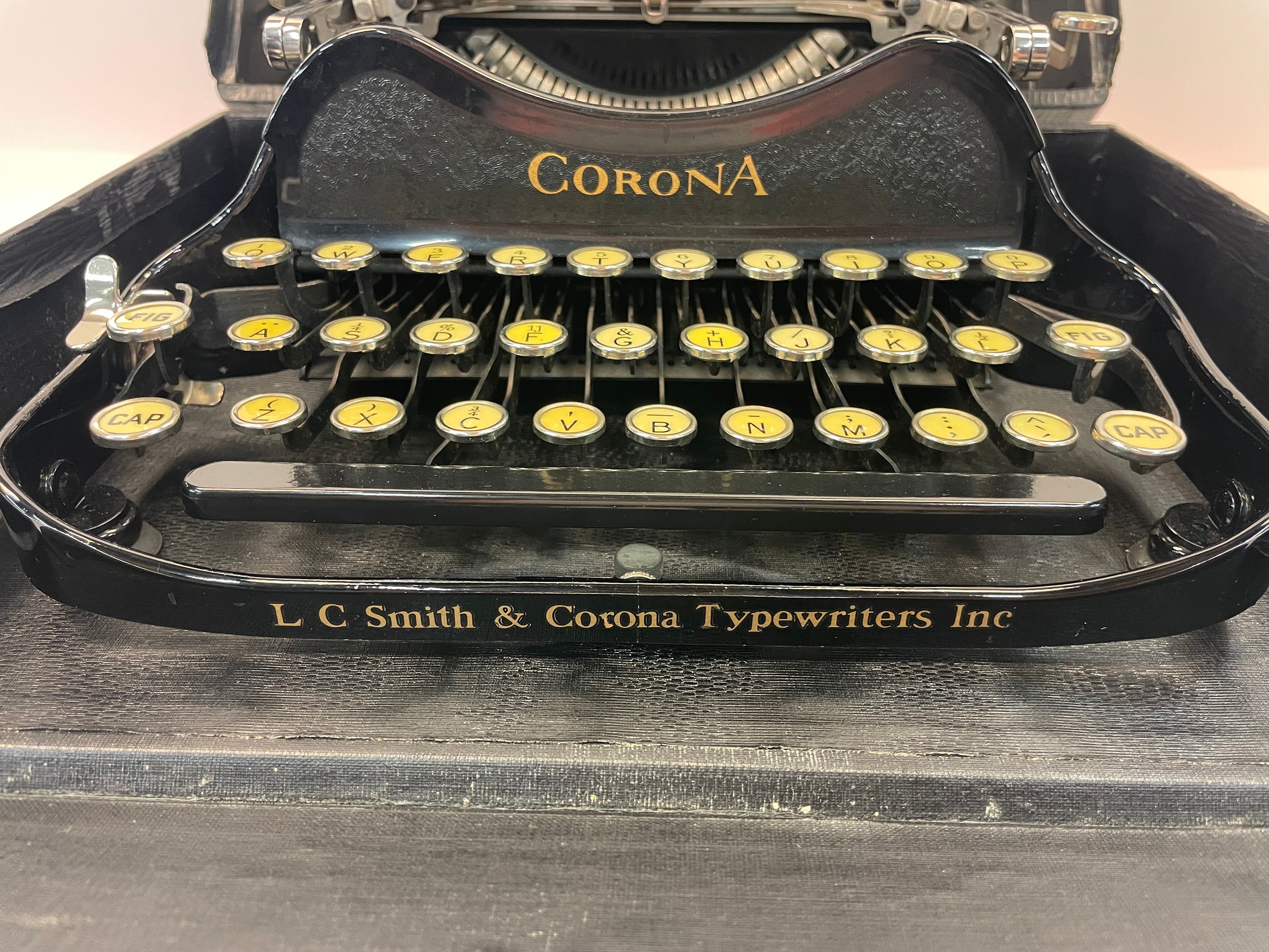 Clean Antique 1935 Smith Corona Silent Maroon Red Portable