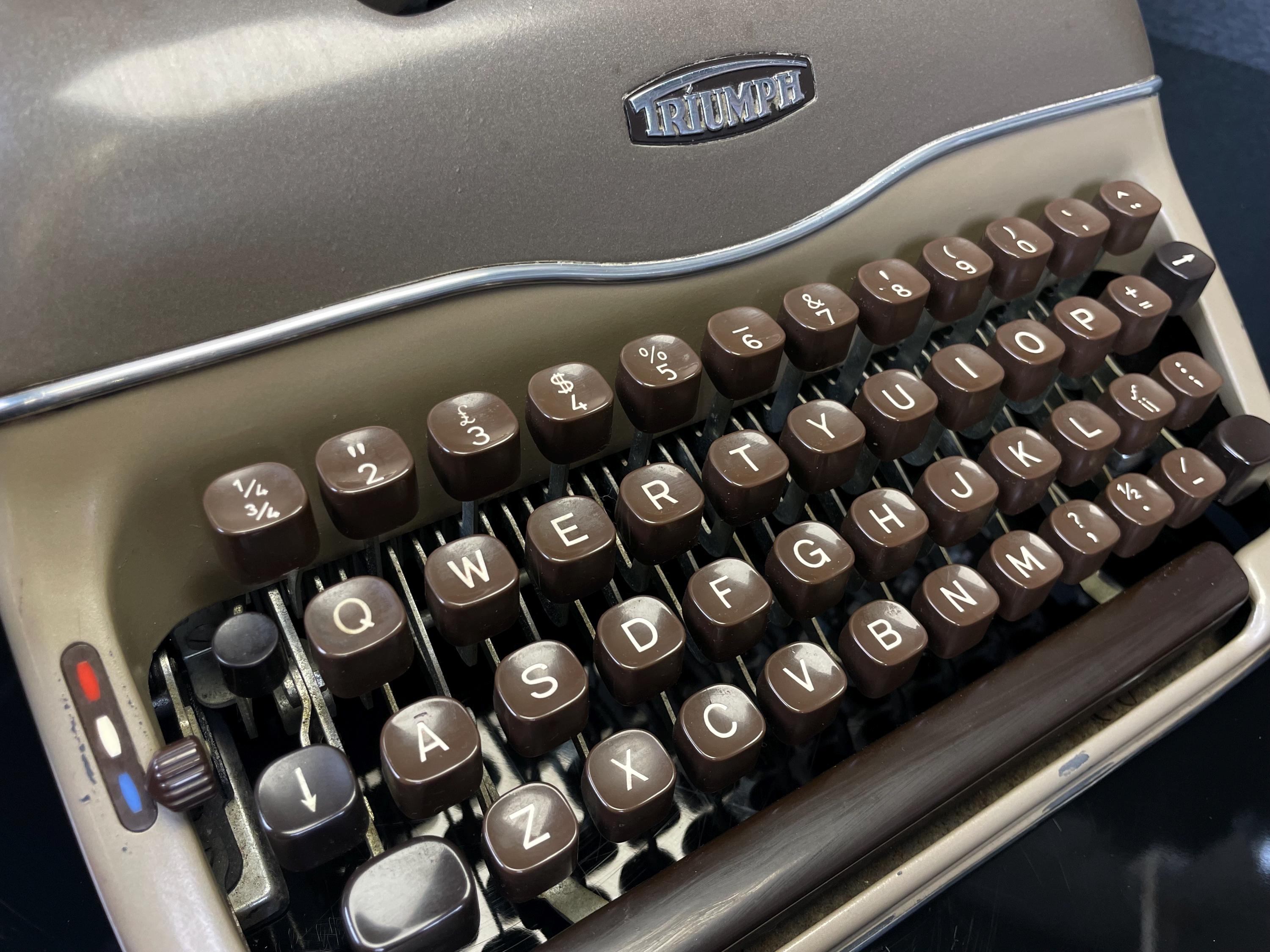 ヴィンテージ Triumph Norm タイプライター、QWERTY、(No.1111241