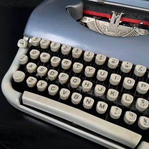 Japy Script Vintage Typewriter, QWERTY, (No.407466), Functional, Serviced and Cleaned Typing Machine, 4* -Star Condition image 9