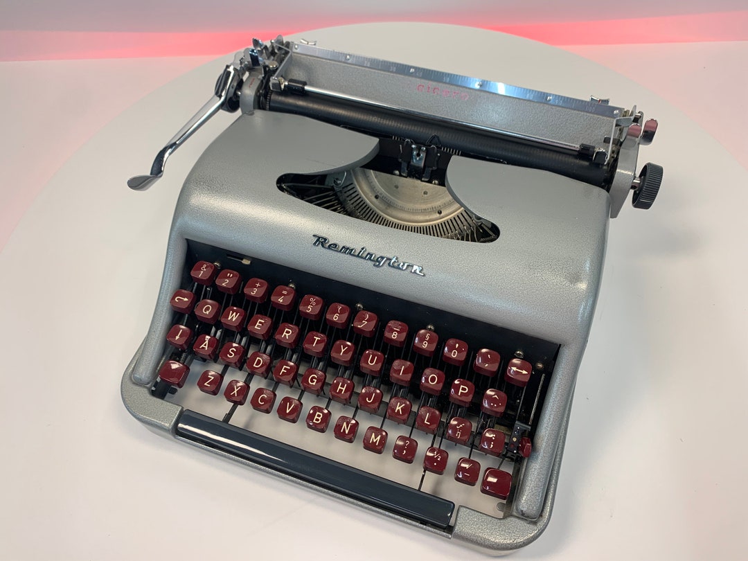 Vintage Remington Cicero Gun-gray Typewriter, 1955 Retro Light ...