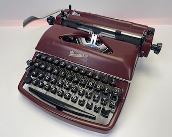 Burgundy Vintage exquisite Rheinmetall KsT portable typewriter, 1958 Good working QWERTY typewriter, high quality German retro typewriter