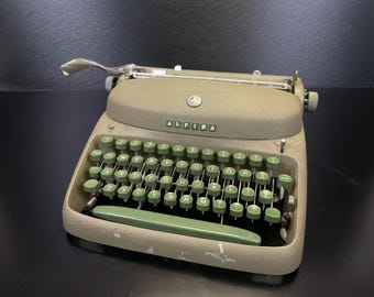 Vintage Alpina Portable Typewriter, Green (Serial No. 19586), Fully Functional, Serviced and Cleaned Typing Machine, 3* Star Condition