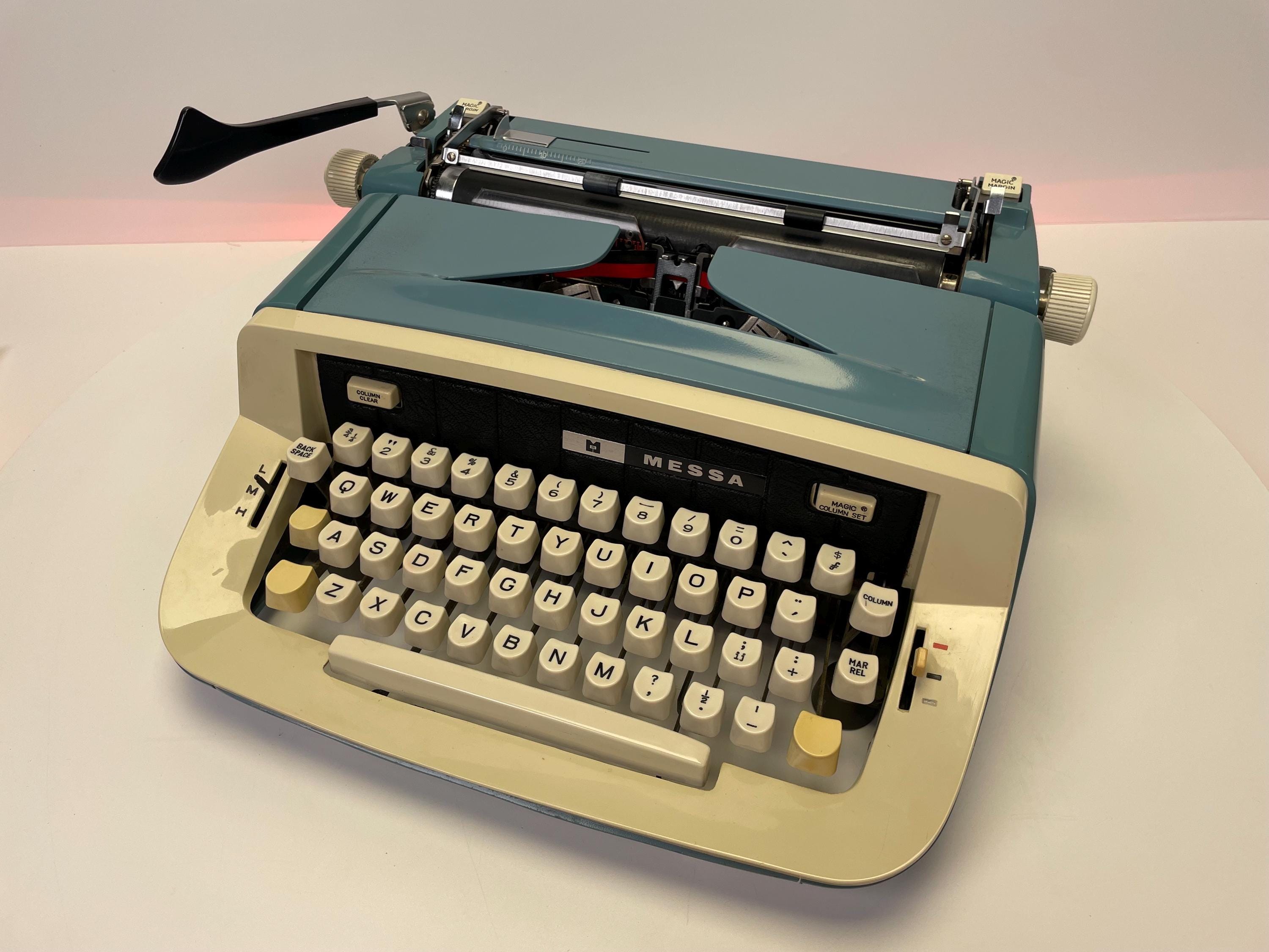 希少なヴィンテージ MESSA 5000 タイプライター – 1960 年代頃、ブルー