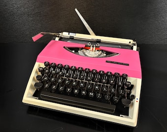 Vintage Retro Triumph Gabriele 12 Portable Typewriter, Perfection