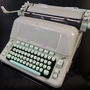 Hermes Ambassador Typewriter - Etsy Israel