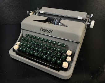 Vintage Retro Triumph Gabriele 12 Portable Typewriter, Perfection
