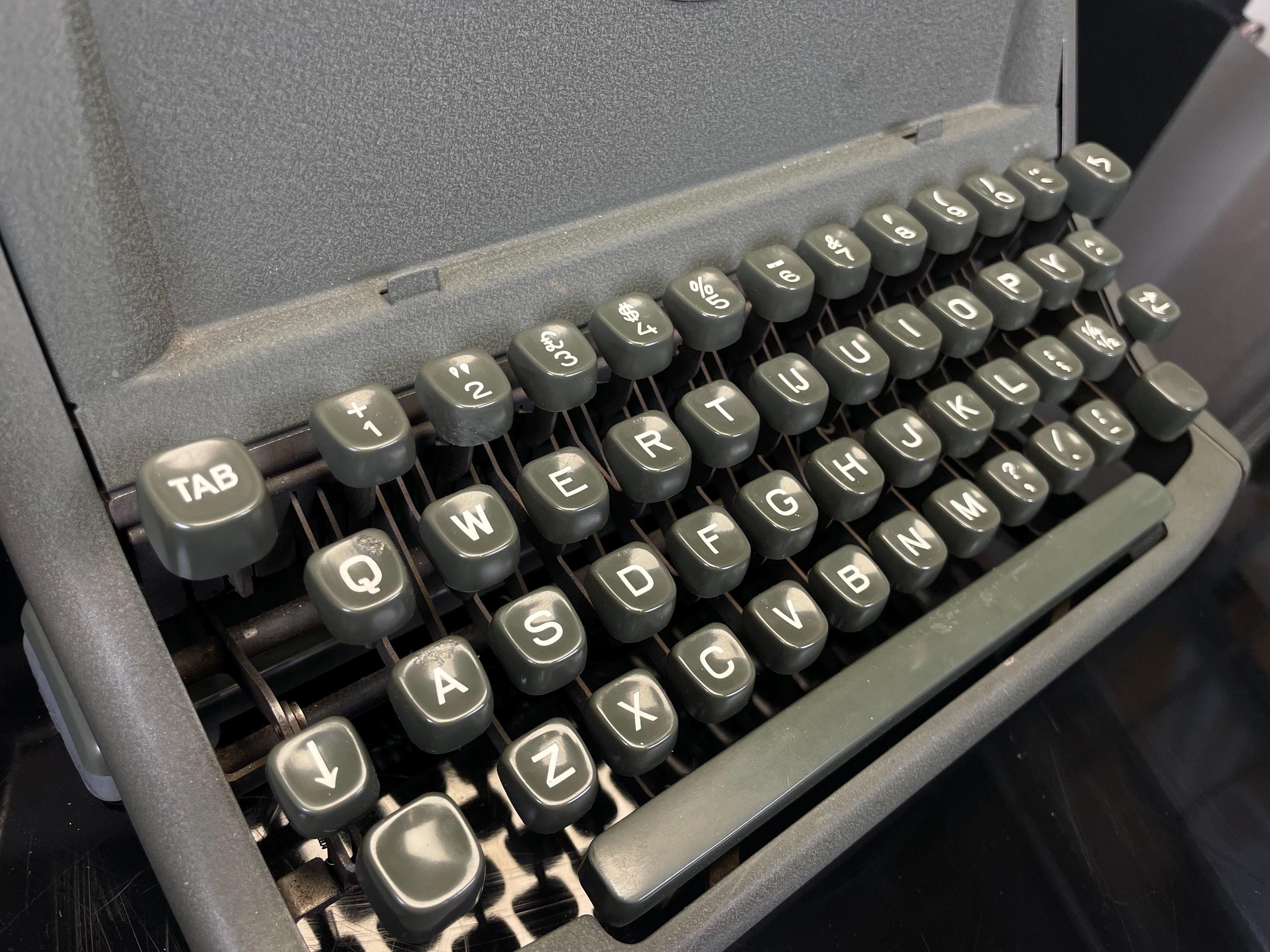 Hermes Standard 8 Working Typewriter 1953 - Moss Green Swiss