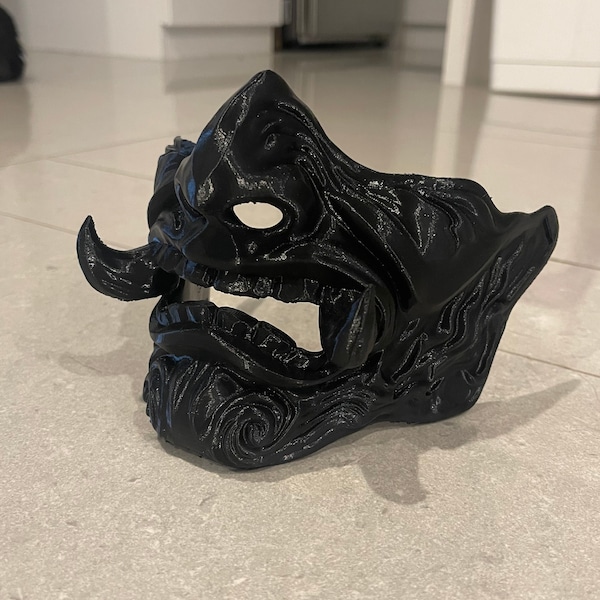 3D Printed Samurai/Oni Mask // 3D Printing // Samurai Mask // Wearable Mask //Mask // PLA Mask