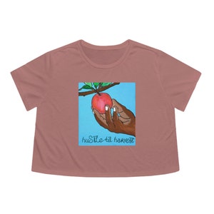 Women&#39;s Flowy Cropped Tee