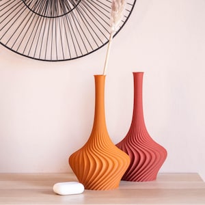 Colorful Aquilon design vase, ideal for dried flowers or LEGO flowers.
