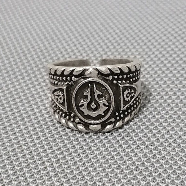 World of warcraft horde symbol ring gift ring men women ring adjustable ring jewelin jewelry. Charms. Trendy. Gifts