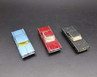 Set van 3 speelgoedauto's. De HUSKY Oldsmobile Starfire Coupé en 2 MATCHBOX, een van Sperfast nr. 31 Lincoln Continental en één nr. 31 Lincoln 70s