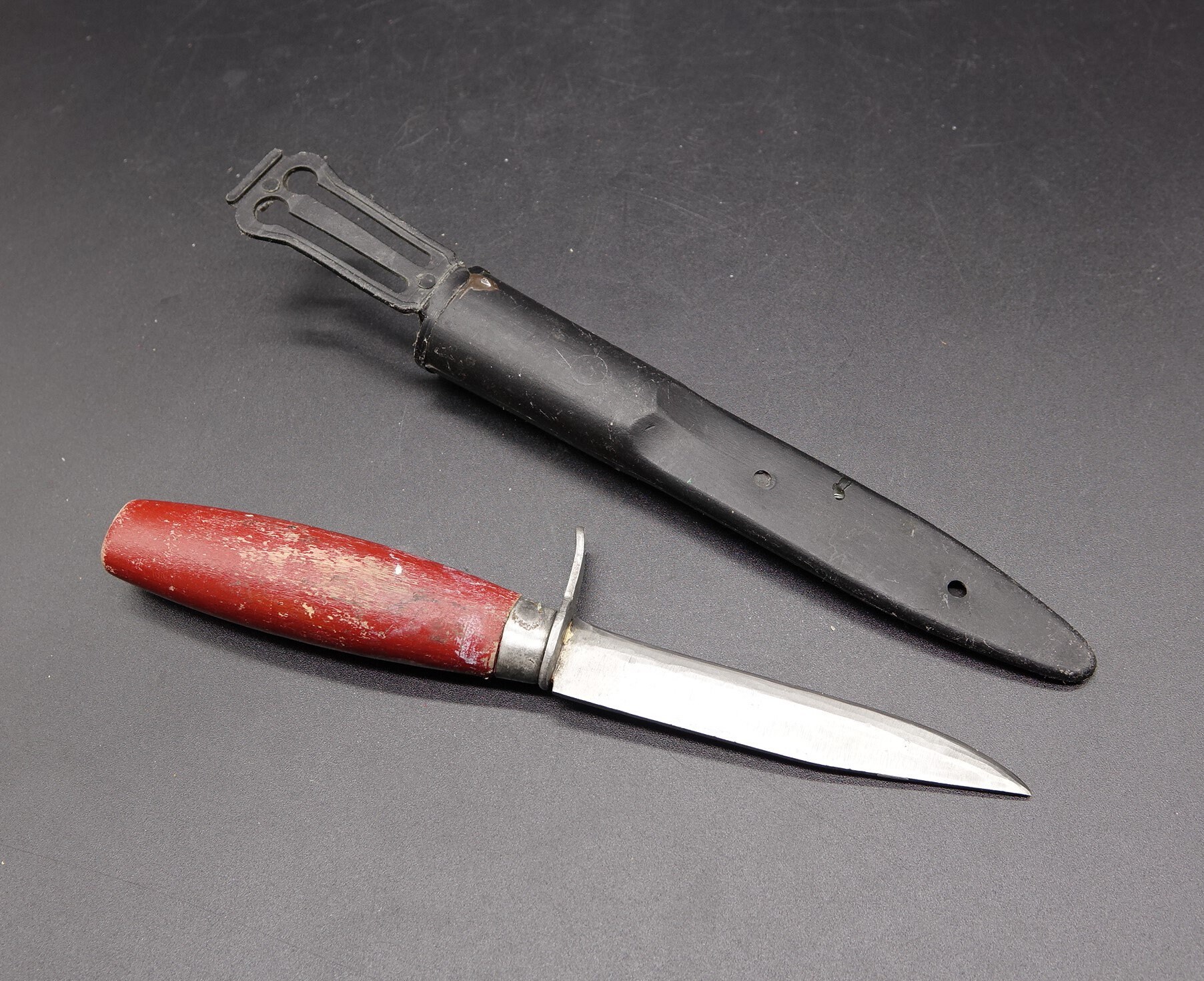 Vintage Mora Frosts Knife: Swedish Sheath Knife With Finger Guard