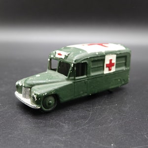 Vintage DINKY TOYS The No 253h Toy Car. Daimler Ambulance from 1954-1964. Made in England