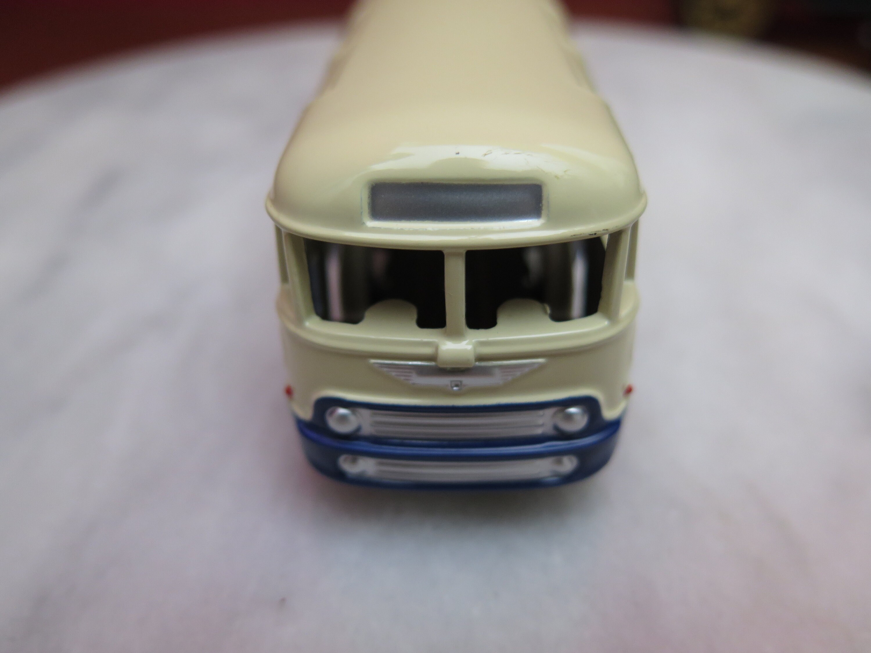 Autocar Chausson Dinky Toys – Réédition Atlas – Modèle Référence 29F – Neuf Dans Sa Boîte