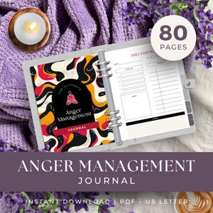 Puede incluir: Un diario de gestión de la ira abierto con 80 páginas. La portada presenta un diseño abstracto colorido con el texto "The Ultimate Anger Management Journal". El diario incluye una sección de diario diario con espacio para listas de tareas, horarios y objetivos.
