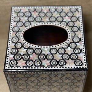 Vierkante vierkante tissuedoos parelmoer, tissuedoos geometrische kubus, houten art-decodoos, handgemaakte hoes tissuedoos, uniek huisaccent, cadeau!