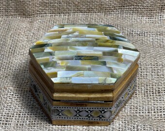 Handmade Arabesque Jewelry Box: Mother of Pearl Inlaid Mosaic