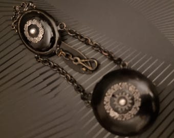Châtelaine De Montre Gousset En Métal Blanc Avec Sa Clef - Vintage 19e-20e Siècle, Pièce De Collection