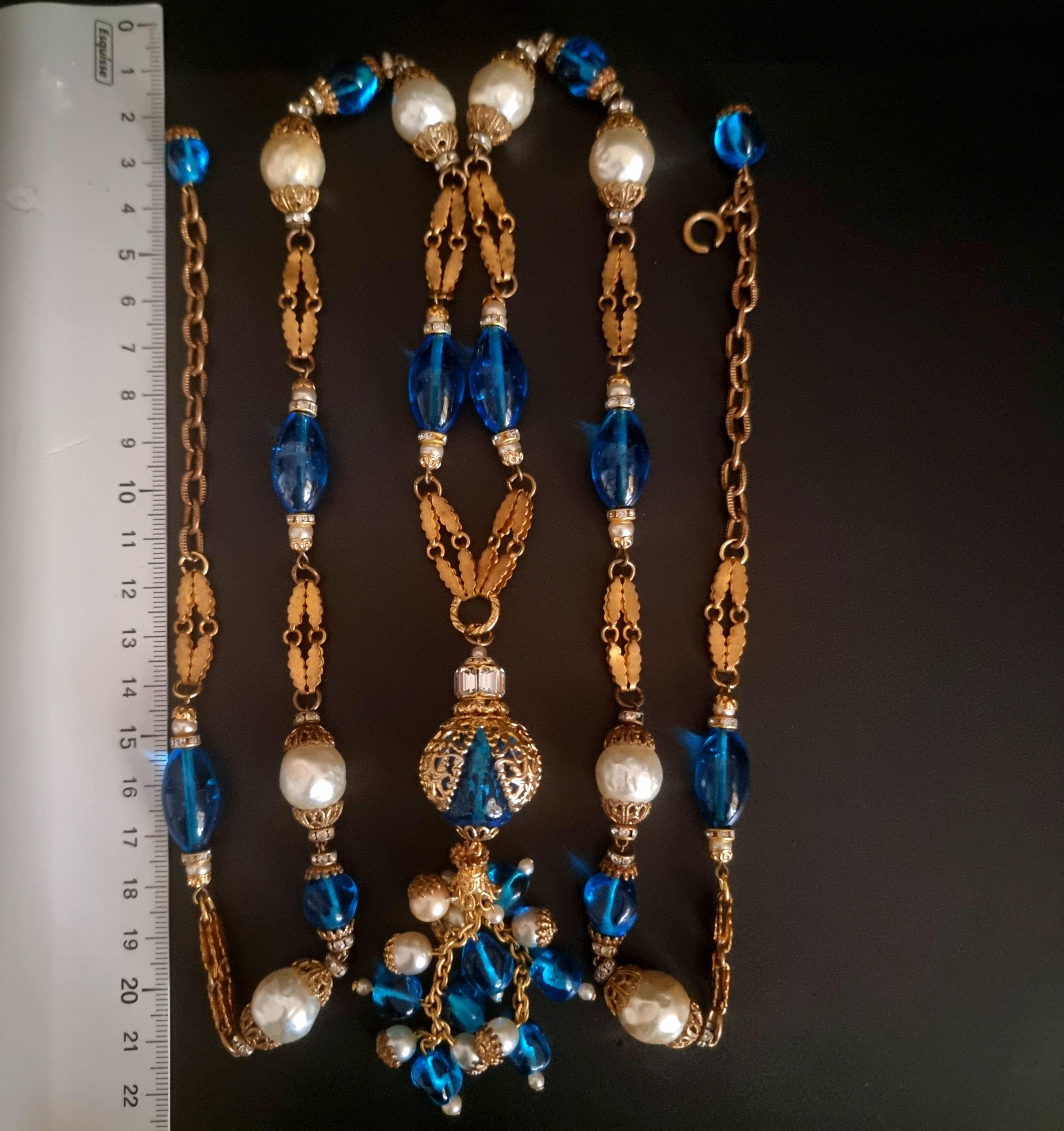 Collier Sautoir Vintage - Perles De Verre Et Breloque Dorée