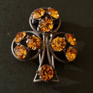 Roger Jean Pierre Rare Broche Clip de piel / clip de piel trébol vintage, Francia, 1950