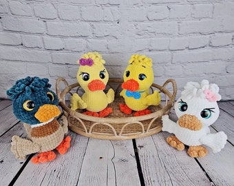 Dusty the Duck with Mallard Mod Crochet Pattern Easter English
