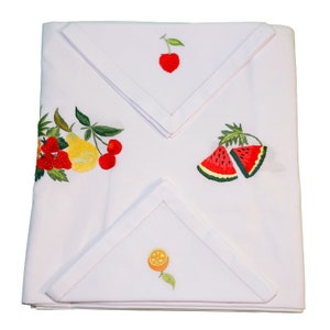 Embroidered white tablecloth with matching napkins | Bouquets de fruits - hand-embroidered with fruit motifs - 100% cotton (165 x 300 cm)