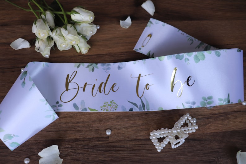 Bride to be, Green sash, Hen Party Sash, Bachelorette Party Sash, Bride to be satin sash, Sage green sash, sash for bride, hen, Hen do, sash Bride to be